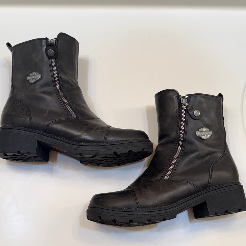 Harley-Davidson Black Leather Side-Zip Lug Sole Ankle Boots